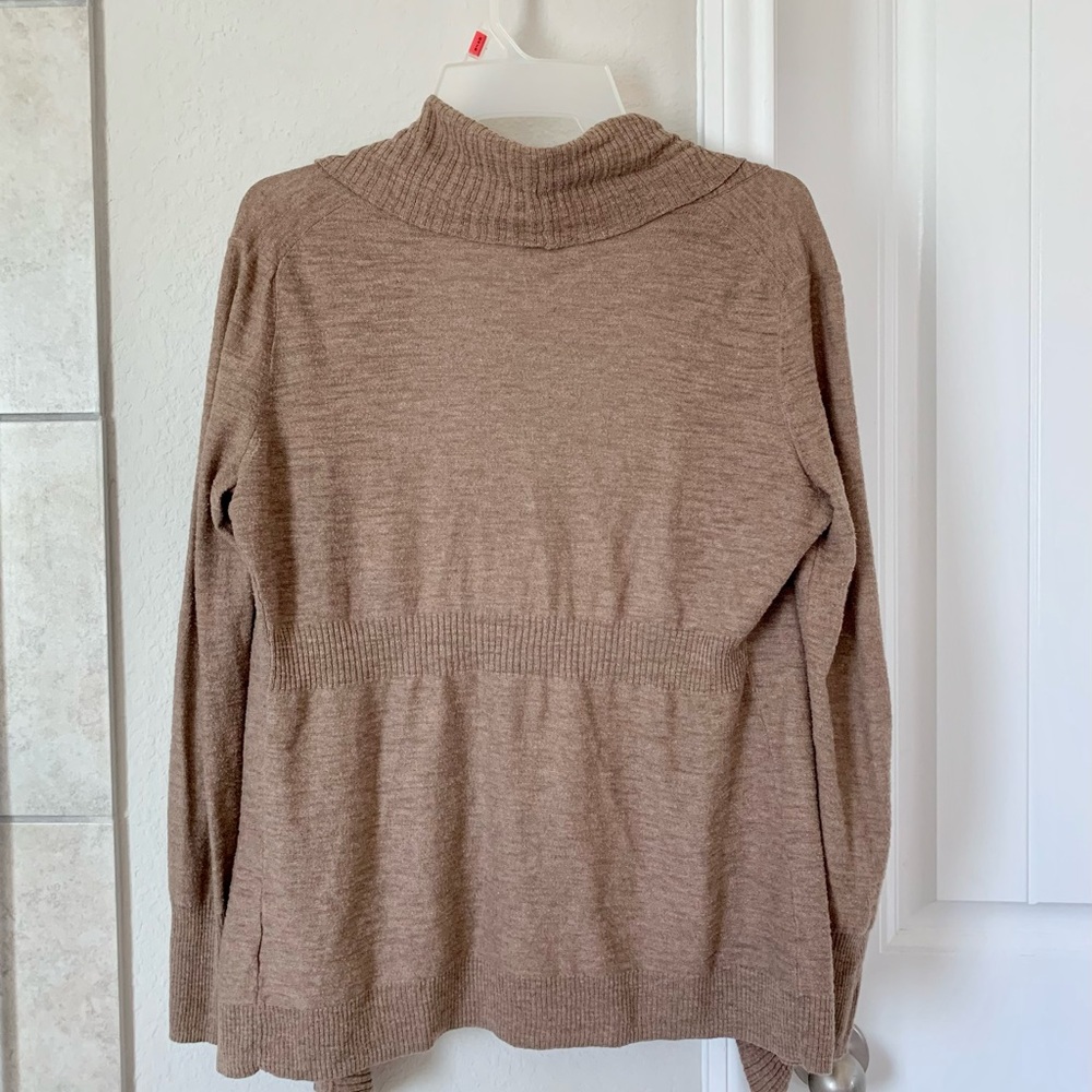 🩵EUC BANANA REP tan lightweight cardigan - Picture 4 of 7